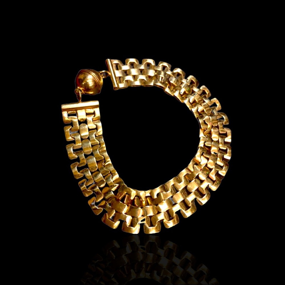 ✧ Fancy link gold bracelet